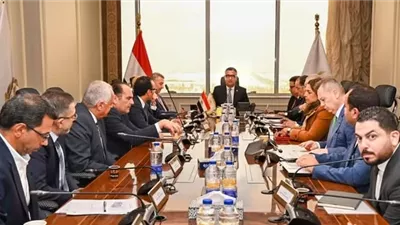 وزير التموين يبحث خطط تطوير صناعة السكر
