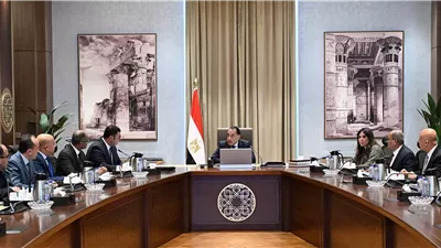 مدبولى يتابع تنفيذ إجراءات تطوير مرفق مياه الشرب والصرف الصحي