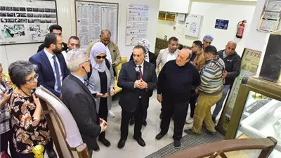 وفد الاتحاد الأوروبي بتفقد مصنع رائد للمستلزمات الطبية بأسيوط