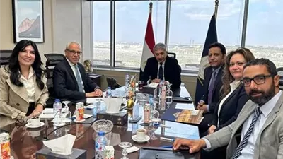 وزير السياحة يناقش تنفيذ خطة تسويقية متكاملة لمتحف الحضارة المصرية