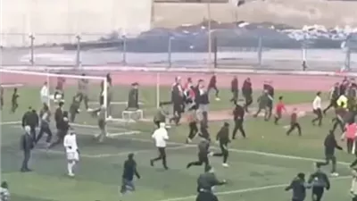 اعتداء علي الحكم.. مشاجرات بين الجماهير.. في الدوري السوري