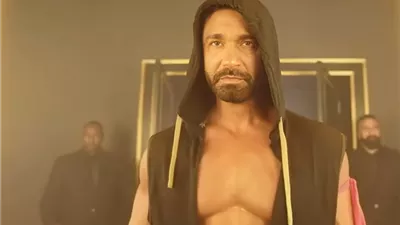 كريم فهمي يحمي ياسمين عبد العزيز من القتل فى برومو 