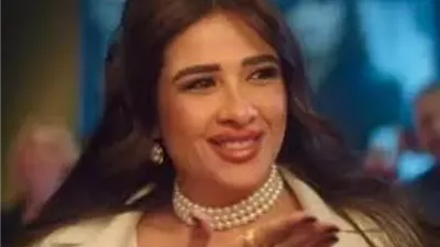 منشور غريب من ياسمين عبد العزيز.. 