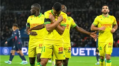مصطفى محمد يقود تشكيل نانت ضد أولمبيك ليون في الدوري الفرنسي