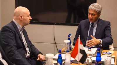 مصر وتركيا تبحثان توسيع شبكات الطيران لتعزيز السياحة