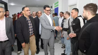 رئيس مياه القليوبية يتفقد مركز خدمة عملاء غرب شبرا الخيمة الجديد
