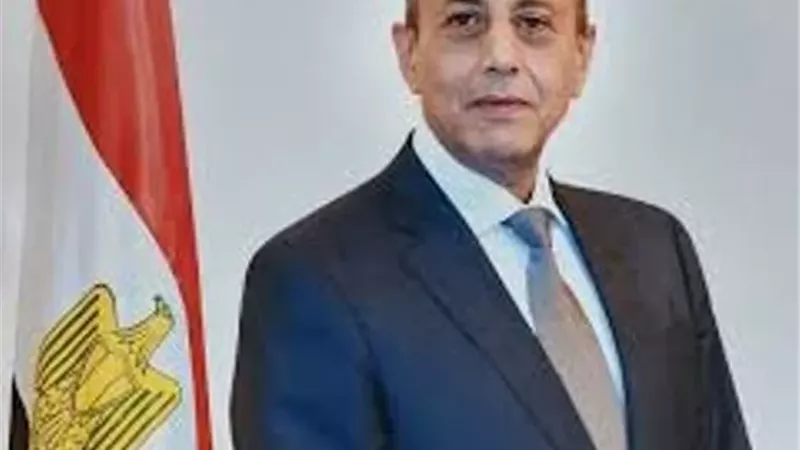الفريق محمد عباس