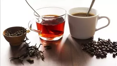 دراسة طويلة الأمد .. القهوة والشاي قد يقللان خطر الإصابة بالخرف