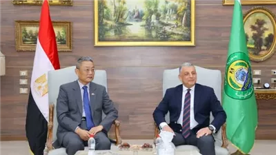 محافظ الإسماعيلية والقنصل الصيني يبحثان التعاون المشترك..صور