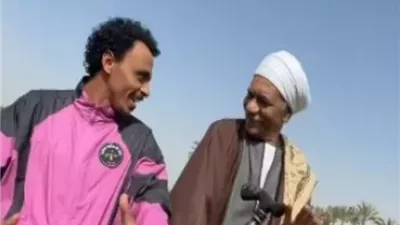 الشاب سيد.. كزبرة يداعب سيد رجب فى كواليس 