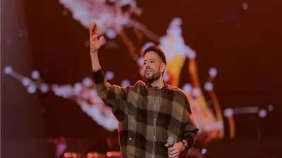 محمد حماقي يتصدر التريند بحفله بموسم الرياض ويشوق جمهوره لألبومه