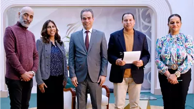 وثائقيات ماسبيرو .. المسلماني يزور فريق عمل (أينشتاين في بورسعيد)