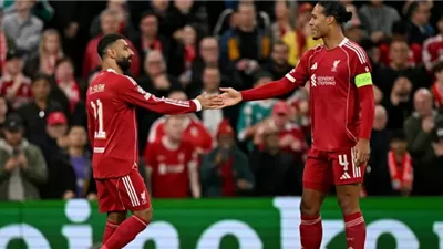 قائد ليفربول يؤكد: صلاح ما زال لاعبًا أساسيًا للفريق