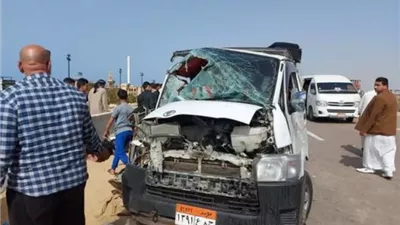 إصابة 8 إثر تصادم سيارتين ميكروباص وربع نقل بطريق بلبيس - السلام