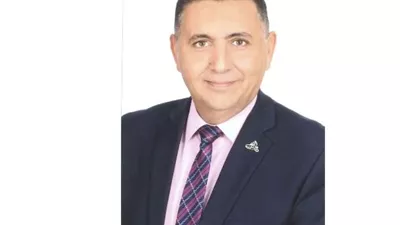 رئيس جامعة القاهرة يهنئ عميد هندسة لتعيينه محافظا للقليوبية