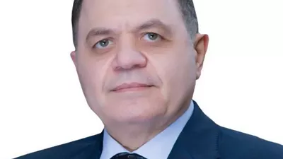 وزير الداخلية يهنئ كبار رجال الدولة بمناسبة حلول شهر رمضان