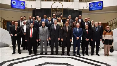 بدء اجتماع مجلس شئون التعليم والطلاب بجامعه كفرالشيخ