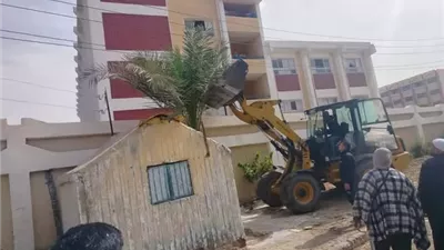 مواجهة التعديات على المباني التعليمية في الإسماعيلية..صور