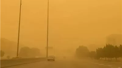 رياح ورمال.. الأرصاد تحذر من طقس اليوم
