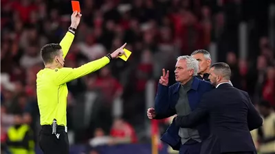 مورينيو يهاجم حكم مباراة ريال مدريد وبنفيكا ويسخر من يويفا