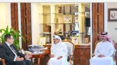 حاكم عجمان يستقبل رئيس جامعة القاهرة لبحث تعزيز التعاون العلمى