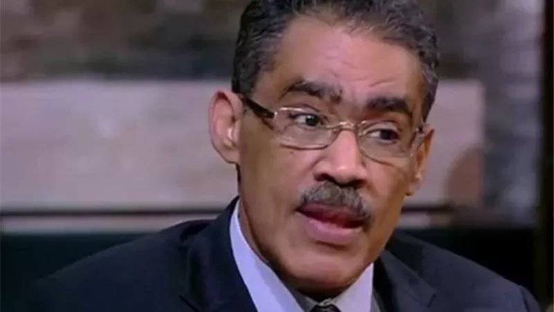 الكاتب الصحفي ضياء
