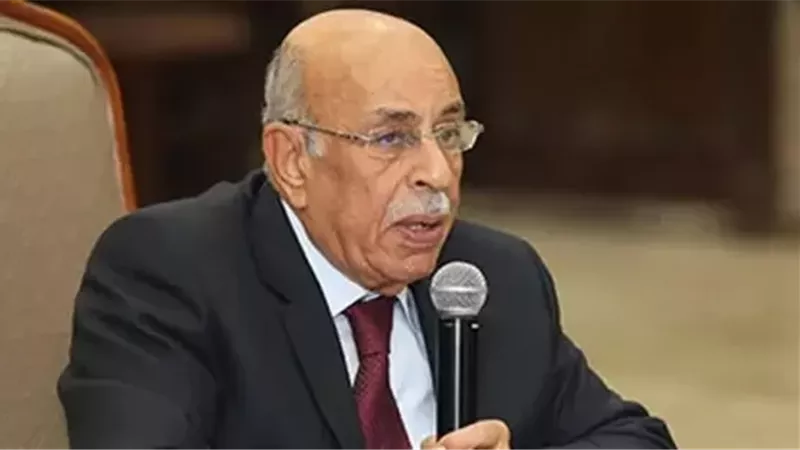 الدكتور مفيد شهاب