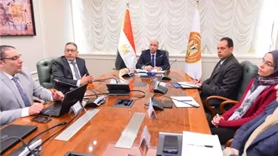 وزير العمل يستعرض مع شركة «3S» تطورات مشروع ميكنة خدمات الوزارة