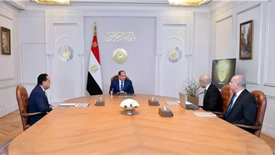 الرئيس السيسي يستعرض جهود وزارة التربية والتعليم في تنمية مهارات القراءة والكتابة لدى الطلاب