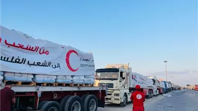 قافلة المساعدات الإنسانية الـ145 تدخل إلى الفلسطينيين بقطاع غزة