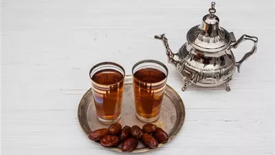 منها امتصاص الحديد..ما لا تعرفه عن شرب الشاي بعد الإفطار في رمضان