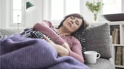 دراسة تكشف لماذا يسبب كوفيد الطويل أعراضاً عصبية بخلاف الإنفلونزا