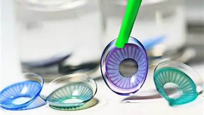 أثر تركيب العدسات اللاصقة المبللة بالمحلول على صحة الصوم