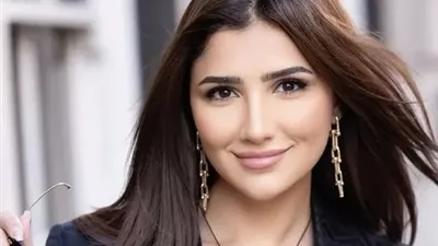 مي عمر تشكر كل من تقدم بواجب العزاء في وفاة والدها