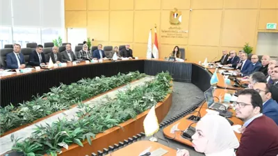 وزيرة الإسكان تضع ملف مياه الشرب والصرف الصحي على رأس الأولويات