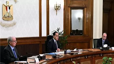 رئيس الوزراء : الدولة تولي اهتماماً بالغاً لتمهيد الطريق أمام الق