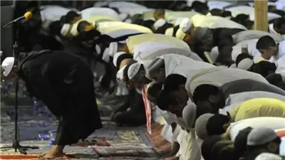 حكم صلاة من أدرك الإمام وهو راكع فكبر تكبيرة واحدة