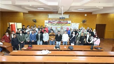 رئيس جامعة كفر الشيخ يشهد فعاليات الأنشطة الطلابية الرمضانية بالج