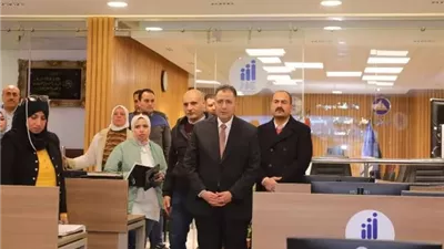 محافظ دمياط يتابع جاهزية الوحدات المحلية للتعامل الأمطار