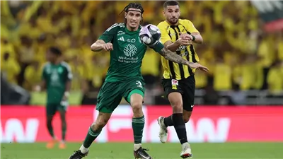 ديربي جدة.. الأهلي يواجه الاتحاد في قمة مثيرة بالدوري السعودي