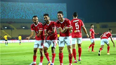 بالفيديو.. الأهلي يواصل بدايته القوية للحفاظ على لقب الدوري برباعية أمام الإنتاج