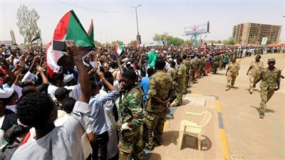 السودان.. مقتل عسكري وجرح ضابطين وتدمير مصانع تعدين بهجوم مسلح في جنوب كردفان