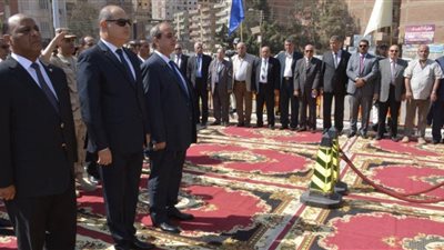 محافظ الغربية يضع إكليل زهور على النصب التذكاري لشهداء الوطن