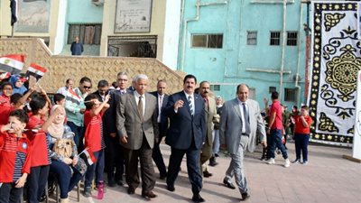 مرزوق يشهد إحتفالية تعليم القليوبية بمدرسة الشبان المسلمين ببنها بذكرى نصر أكتوبر