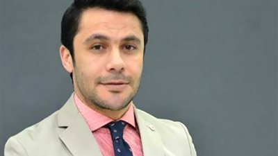الصقر يكشف مفاجأة بشأن تولى حسن شحاتة تدريب الفراعنة