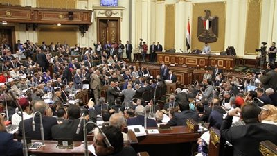 رئيس الوزراء فى البرلمان : الرئيس وجه ببرامج حماية اجتماعية مع الإصلاح الاقتصادى