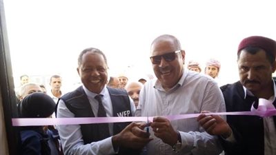 مدير تعليم مرسى مطروح يفتتح أول مدرسة مجتمعية ذكية ..صور