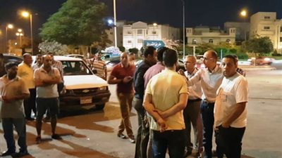 الغيطى يقود حملة ليلية على المقاهى فى الشروق بالتعاون مع الشرطة بالصور