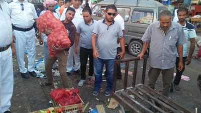 إزالة إشغالات الباعة الجائلين في شارع ليبيا بمرسى مطروح
