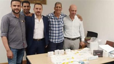 جمارك الاسكندرية تحبط محاولة لتهريب مستلزمات وادوات لزراعة الاسنان بحوزة راكب عائد من ايطاليا